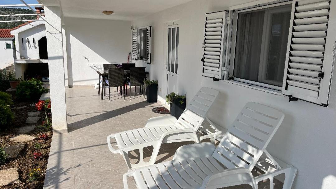Apartment Ante Ražanj エクステリア 写真