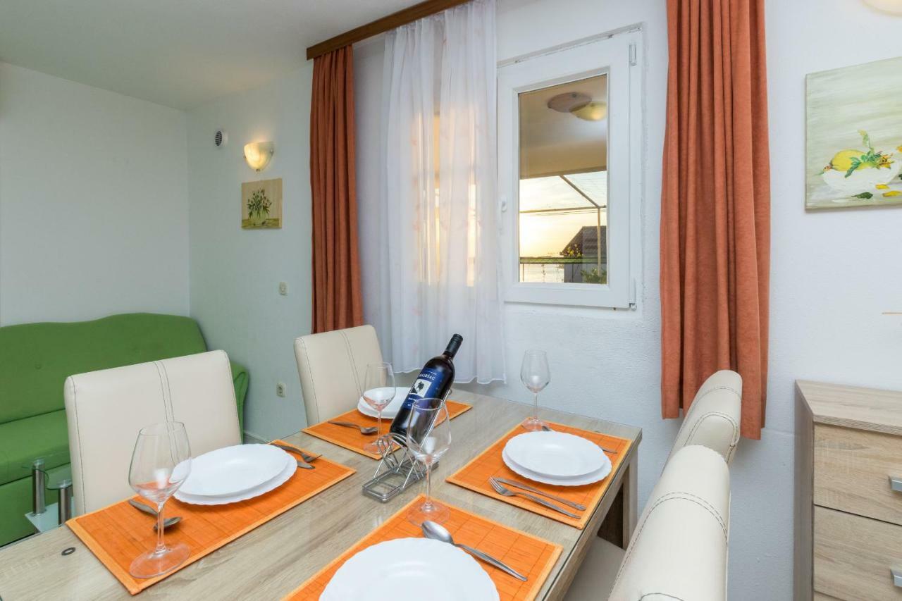 Apartment Ante Ražanj エクステリア 写真