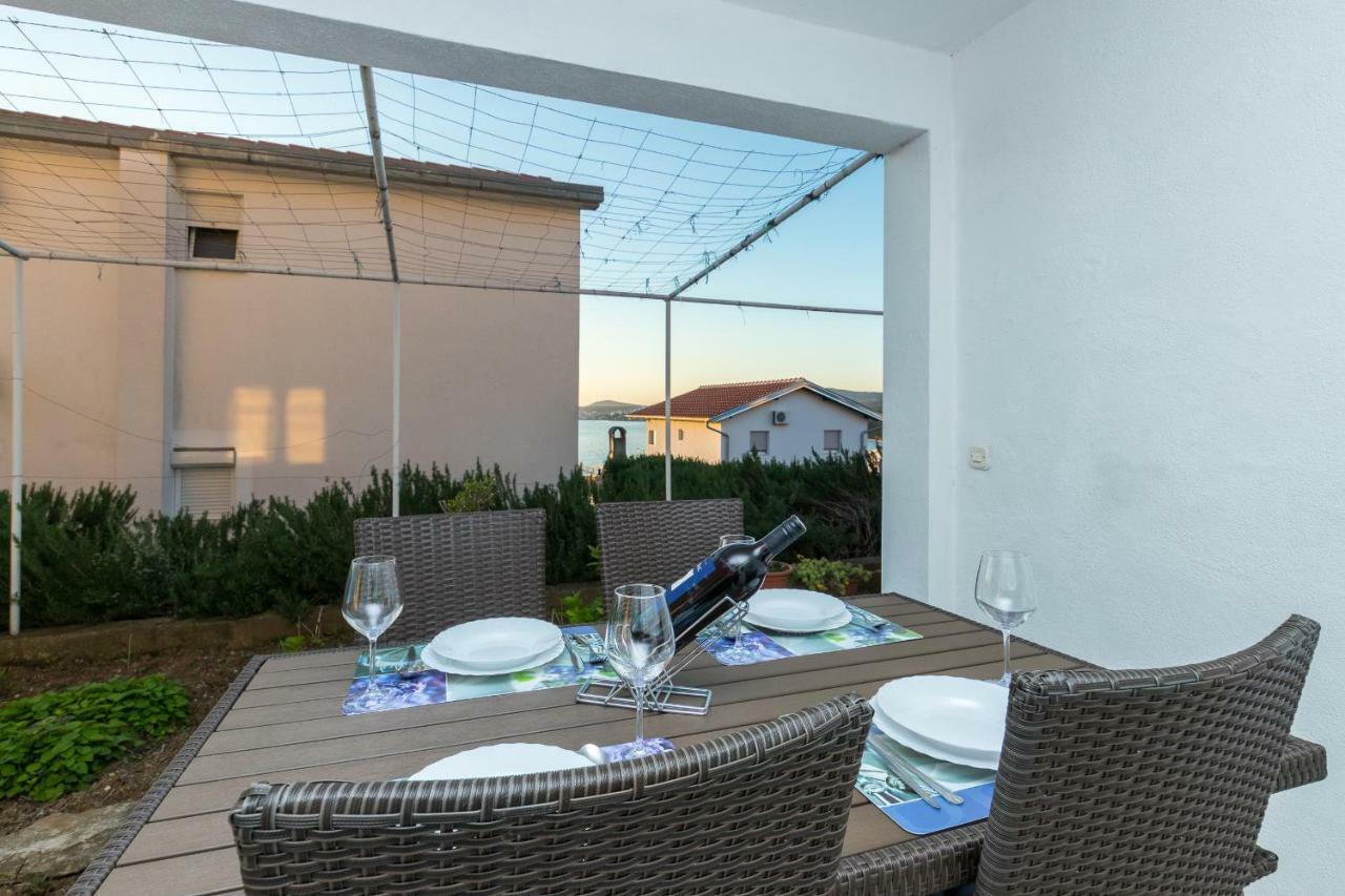 Apartment Ante Ražanj エクステリア 写真